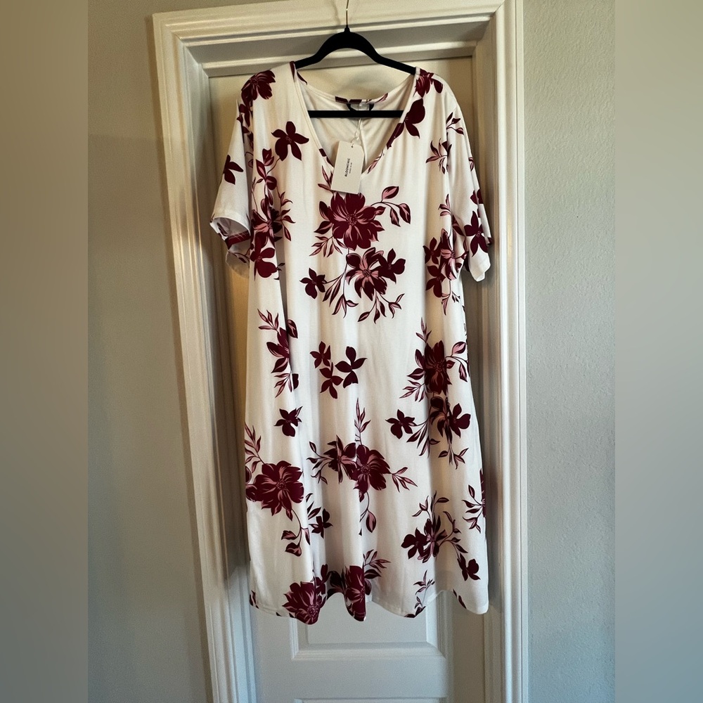 BloomChic White and Burgundy Floral Dress